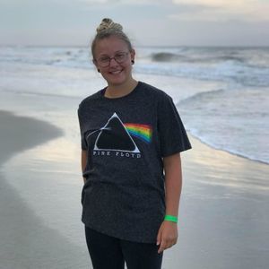 Meet your Posher, Alyssa